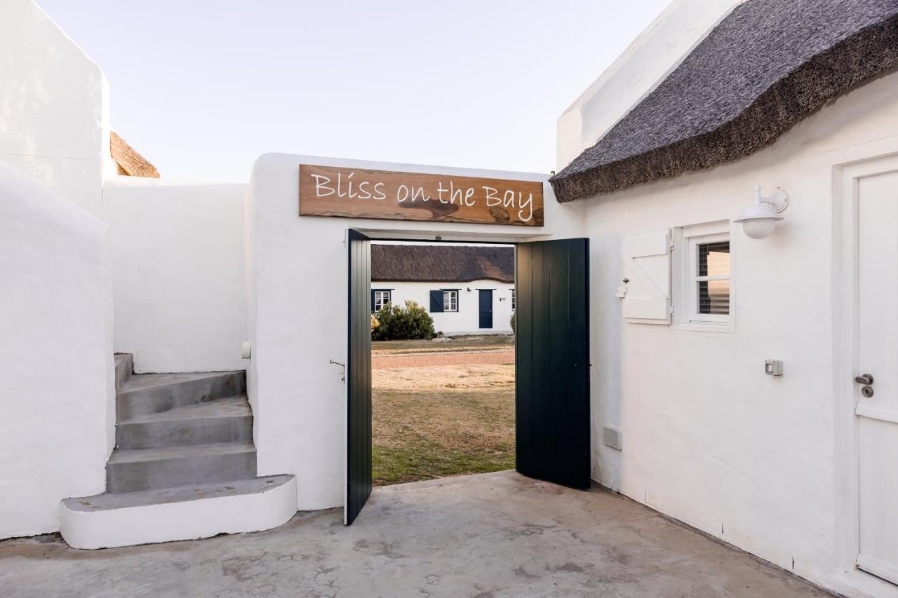 Bliss On The Bay Villa Struisbaai Kültér fotó
